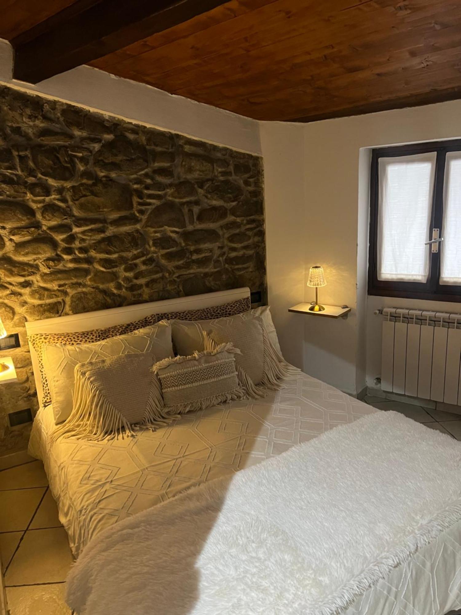 Appartamento Casa Ale Dolceacqua Esterno foto