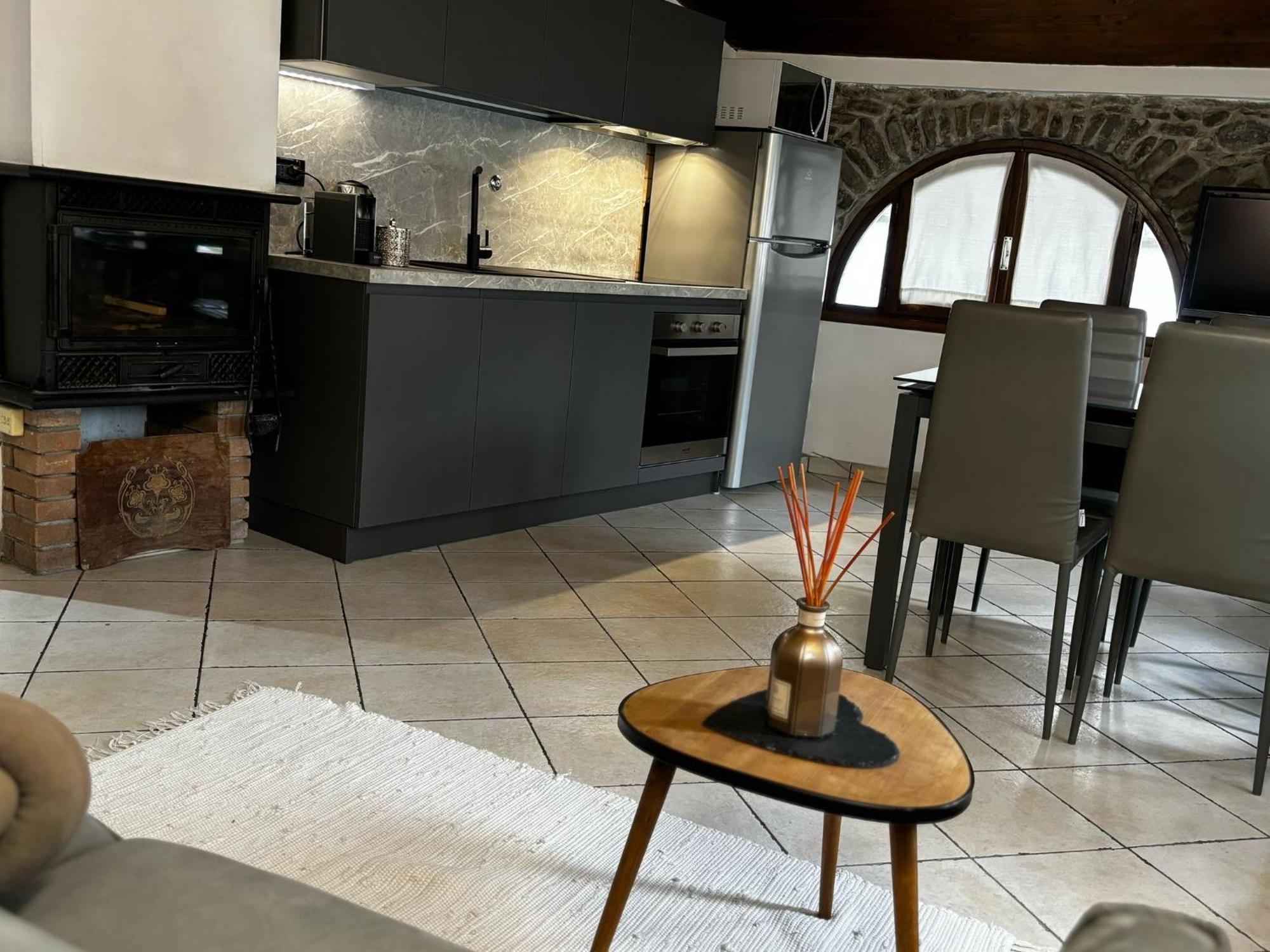 Appartamento Casa Ale Dolceacqua Esterno foto